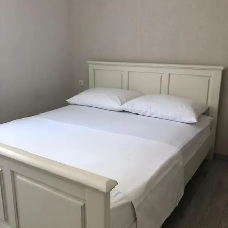 Skye Apartment *