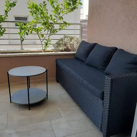 Skye Lägenhet Makarska